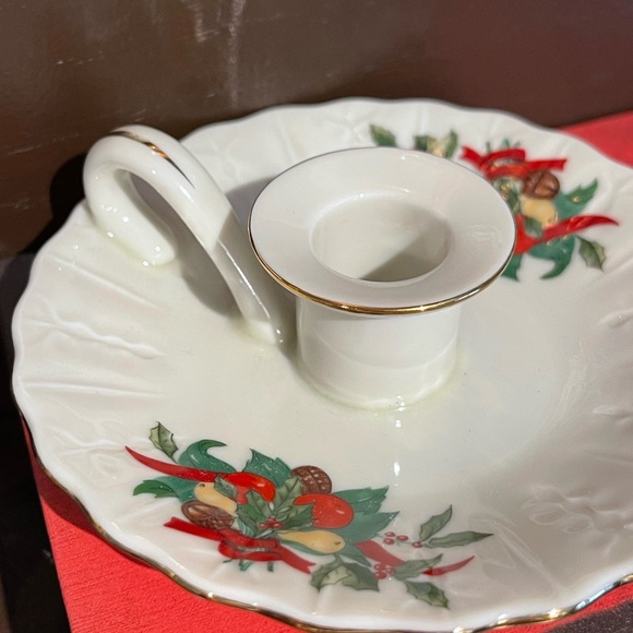 Vintage Porcelain Christmas Candle Holders made in Japan Set of 2 - Picture 7 of 11